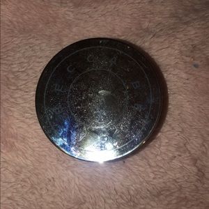 Becca hydramist powder